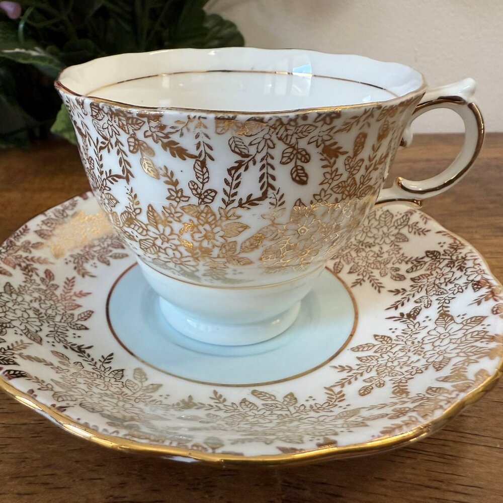 Colclough China Gold Floral Teacup Saucer Set England Vintage Bone China Footed‎